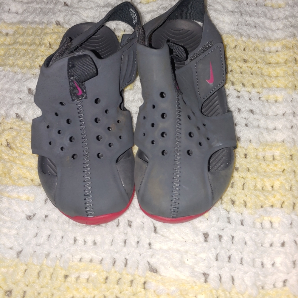 Nike water shoes